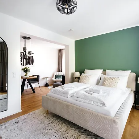 Staytona - Parkpl. - Balkon - Wlan - Netflix - Wfh Taunusstein Exterior photo