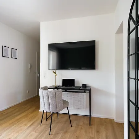 Staytona - Parkpl. - Balkon - Wlan - Netflix - Wfh Taunusstein Exterior photo
